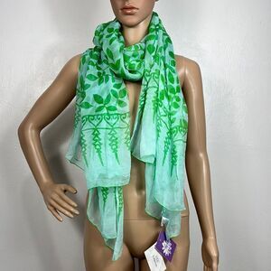Sarah Stewart 100% Silk Leaf Print Hand Rolled Scarf In Green